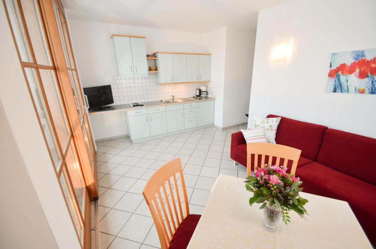 Pizzol-Hof Apartment Appiano Sulla Strada Del Vino Room photo