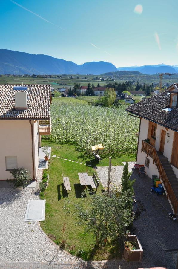 Pizzol-Hof Apartment Appiano Sulla Strada Del Vino Exterior photo